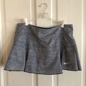 Nike Tennis Skirt Women’s L